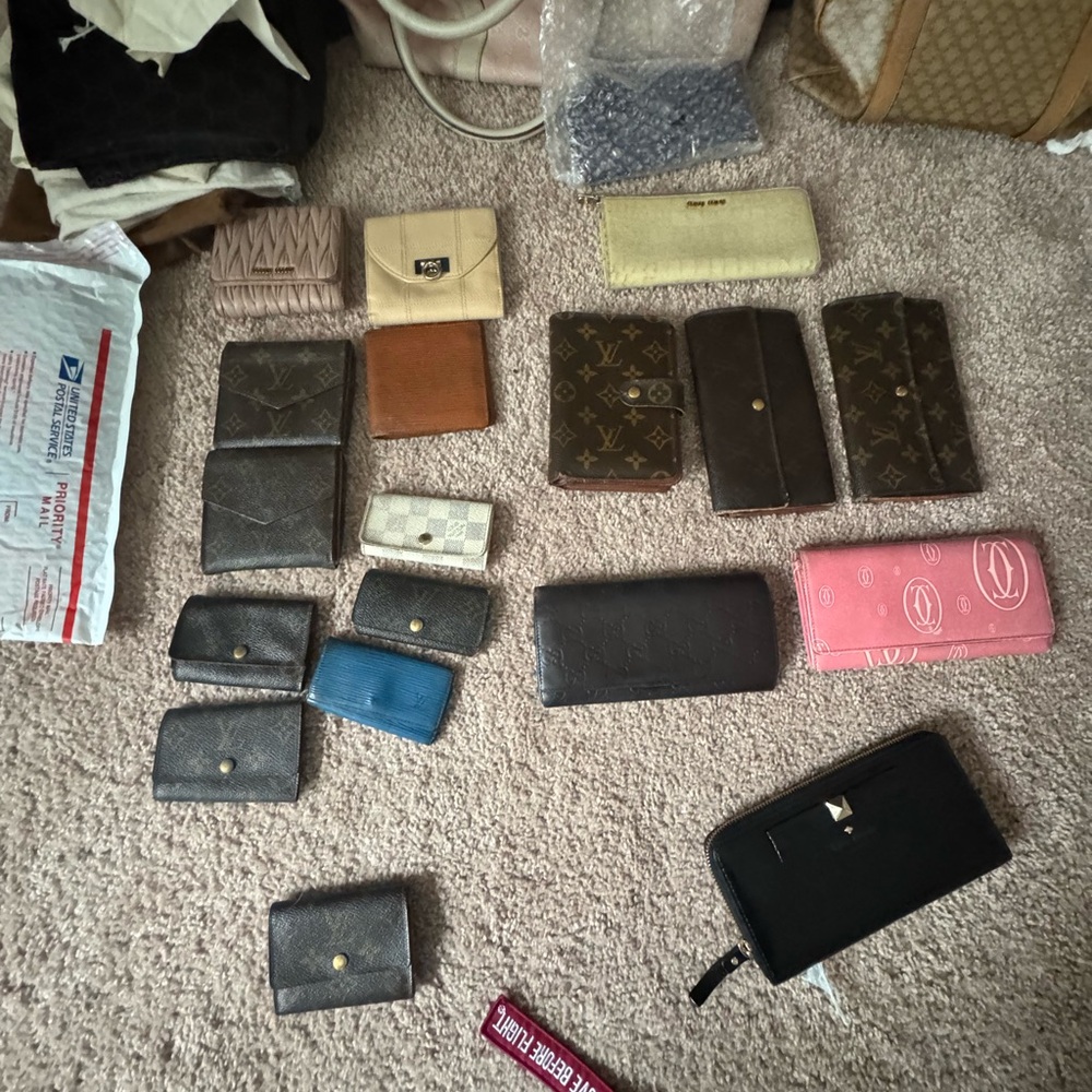 Lv wallet bundle & more